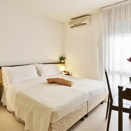 Selene Hotel 2*